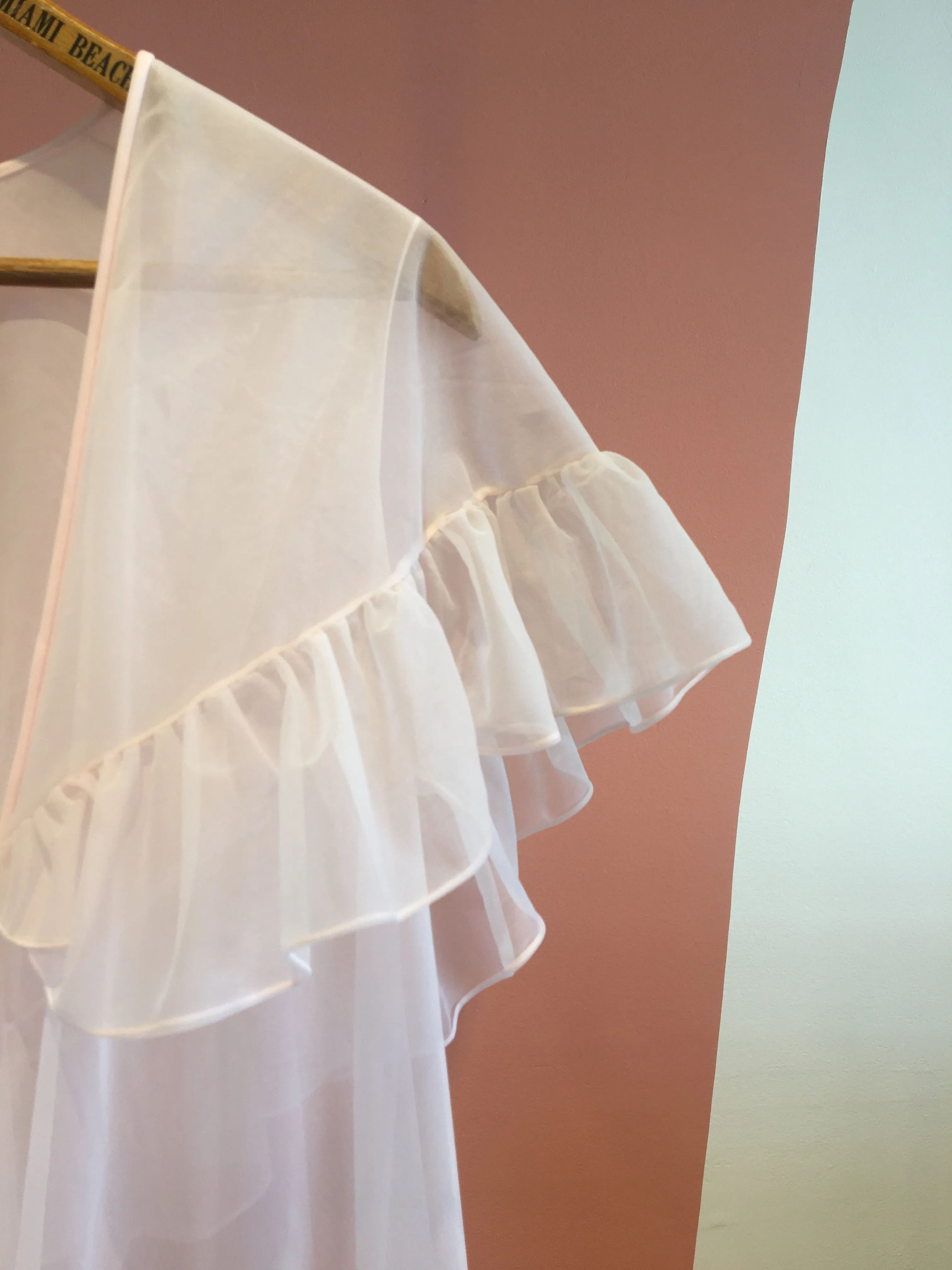 60’s/70’s SHEER PEIGNOIR ROBE/DUSTER / MEDIUM