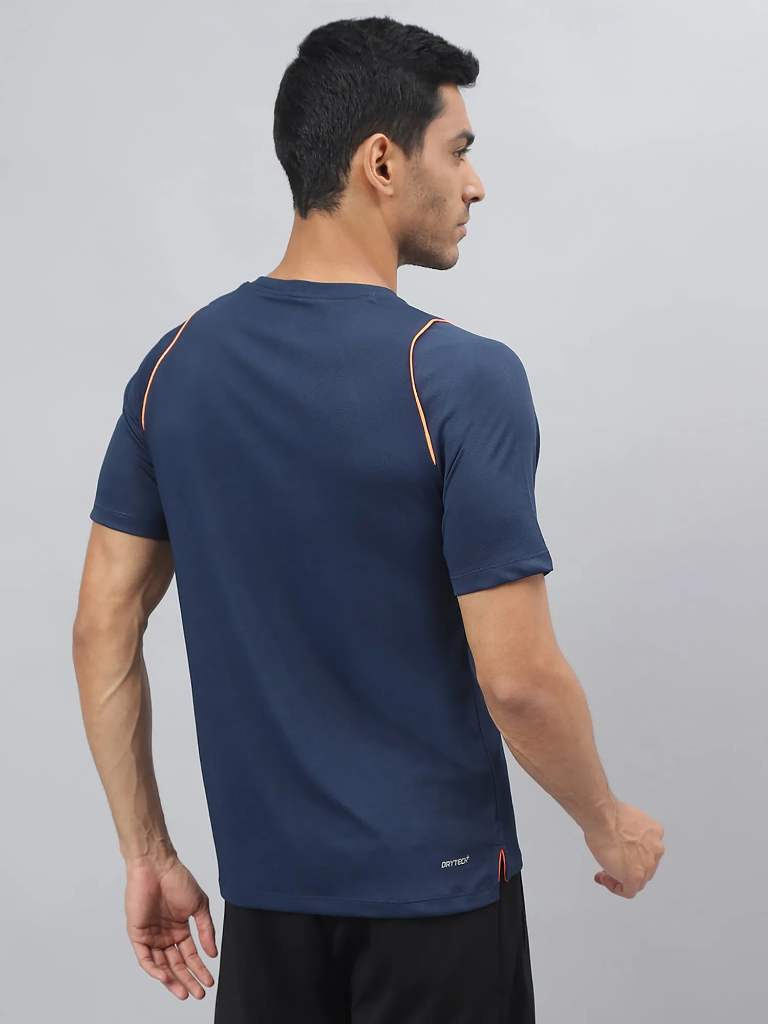 Alcis Men Navy Anti-Static Slim-Fit Round Neck Training T-Shirt
