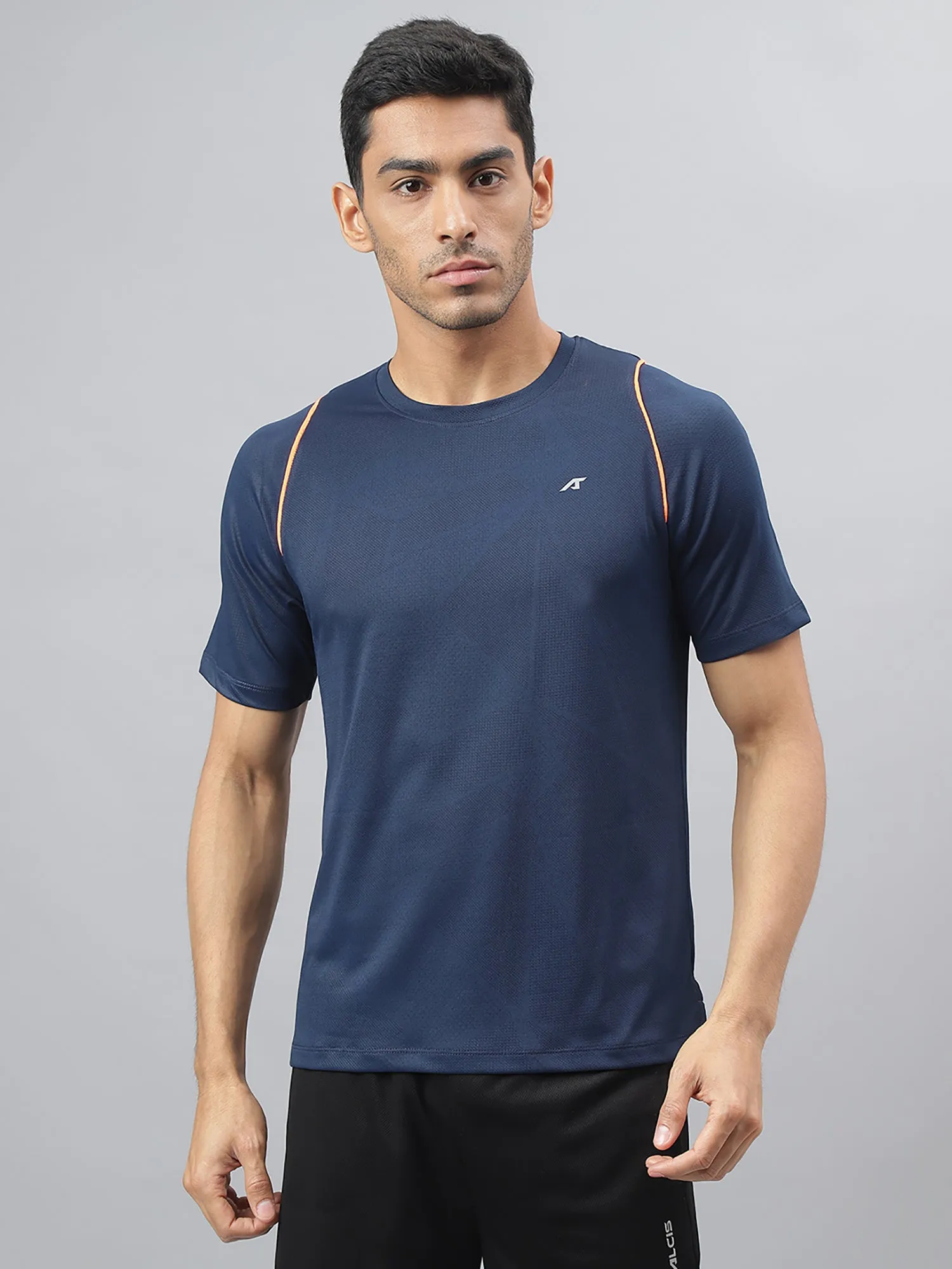 Alcis Men Navy Anti-Static Slim-Fit Round Neck Training T-Shirt
