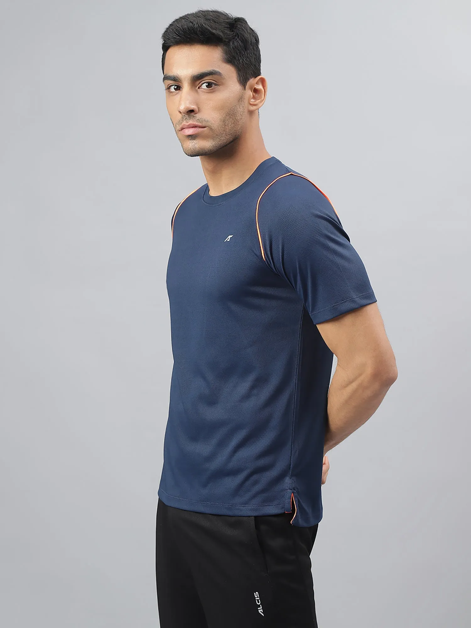 Alcis Men Navy Anti-Static Slim-Fit Round Neck Training T-Shirt