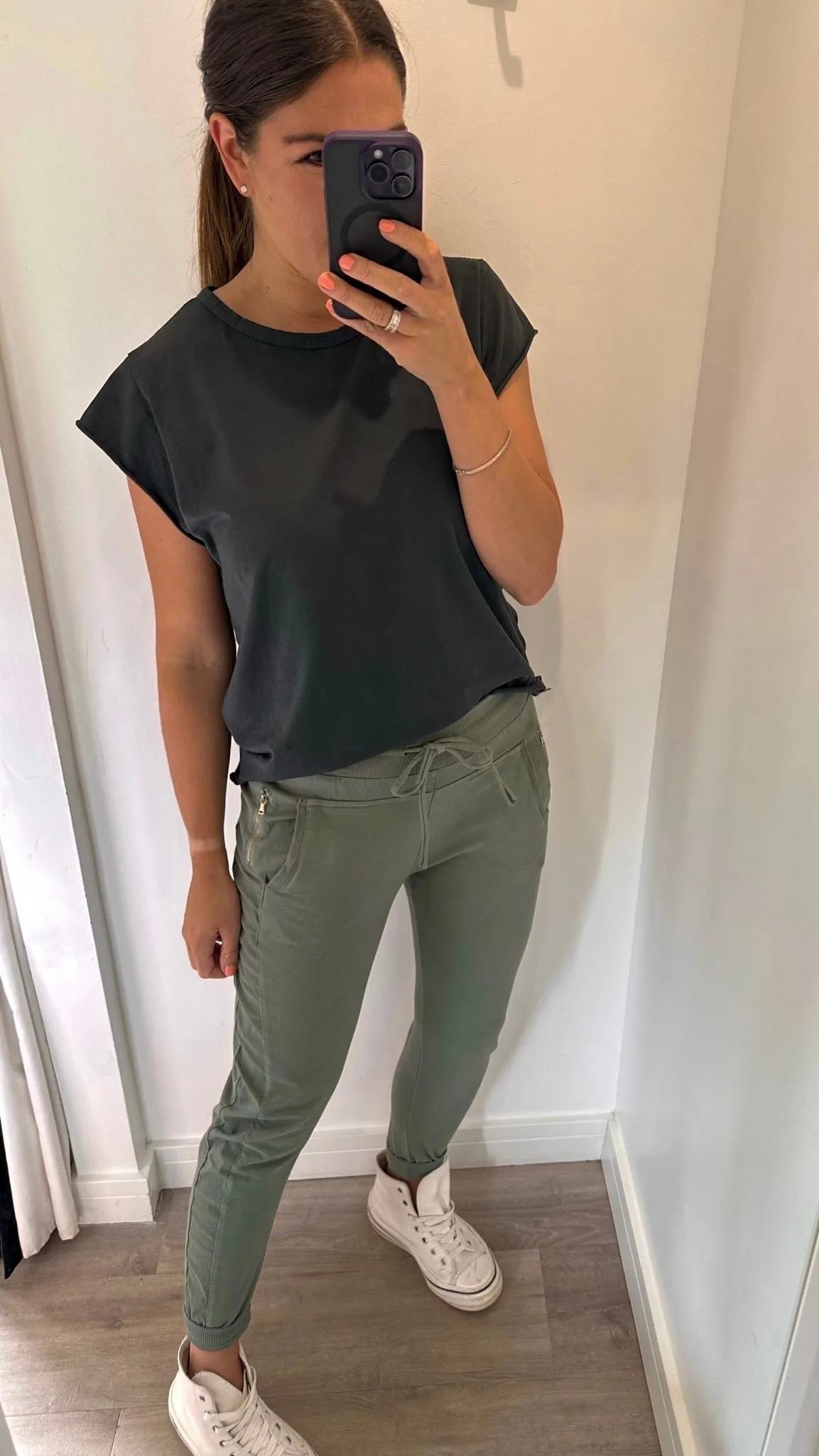 CHARCOAL CAP SLEEVE TEE