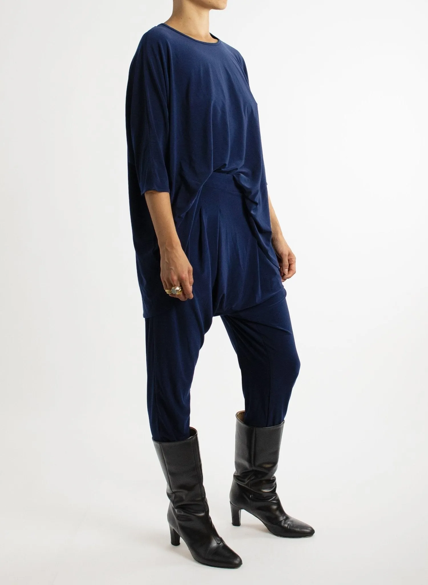 Concave Hem Tee - Navy