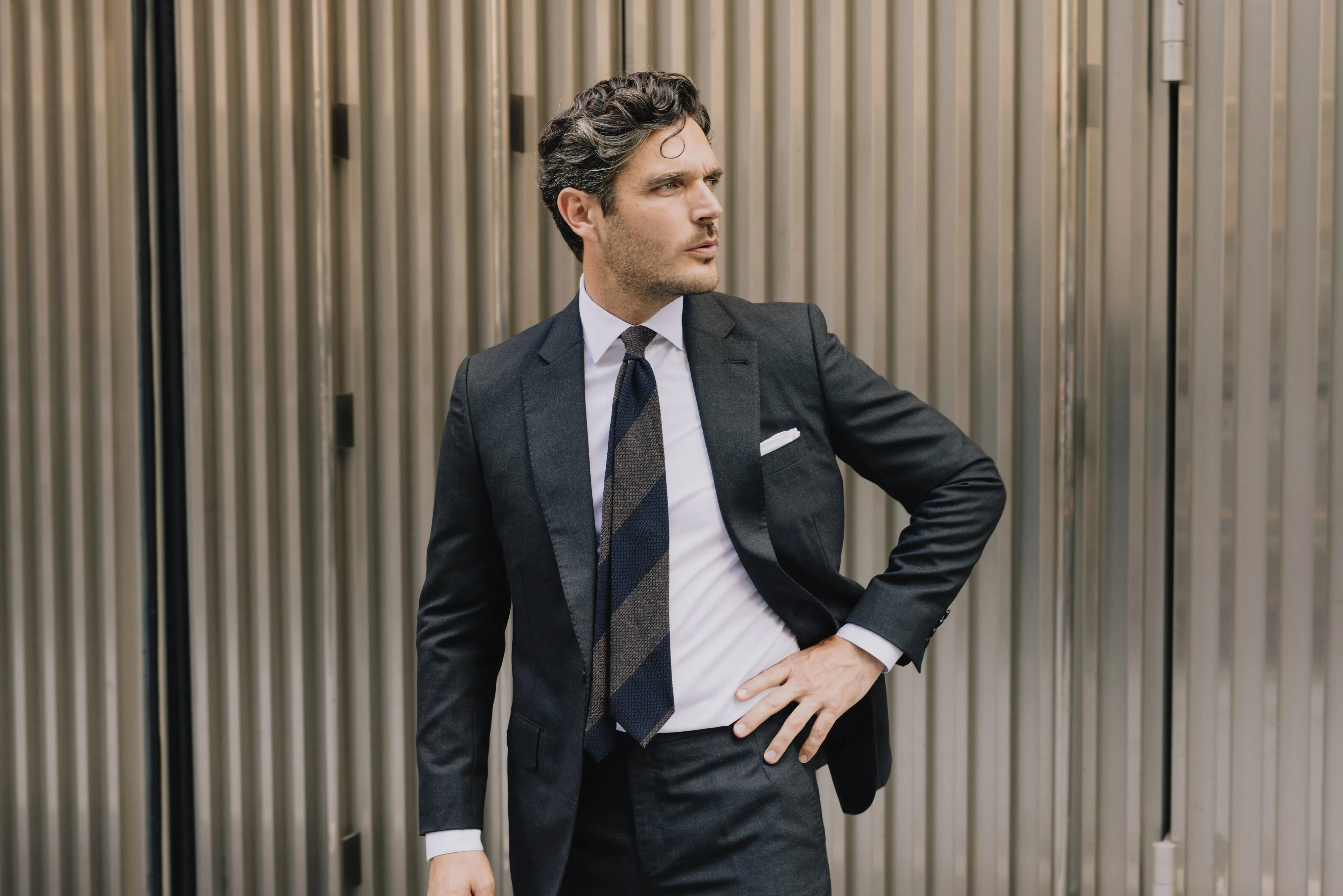Cutaway Collar Shirt in White Poplin