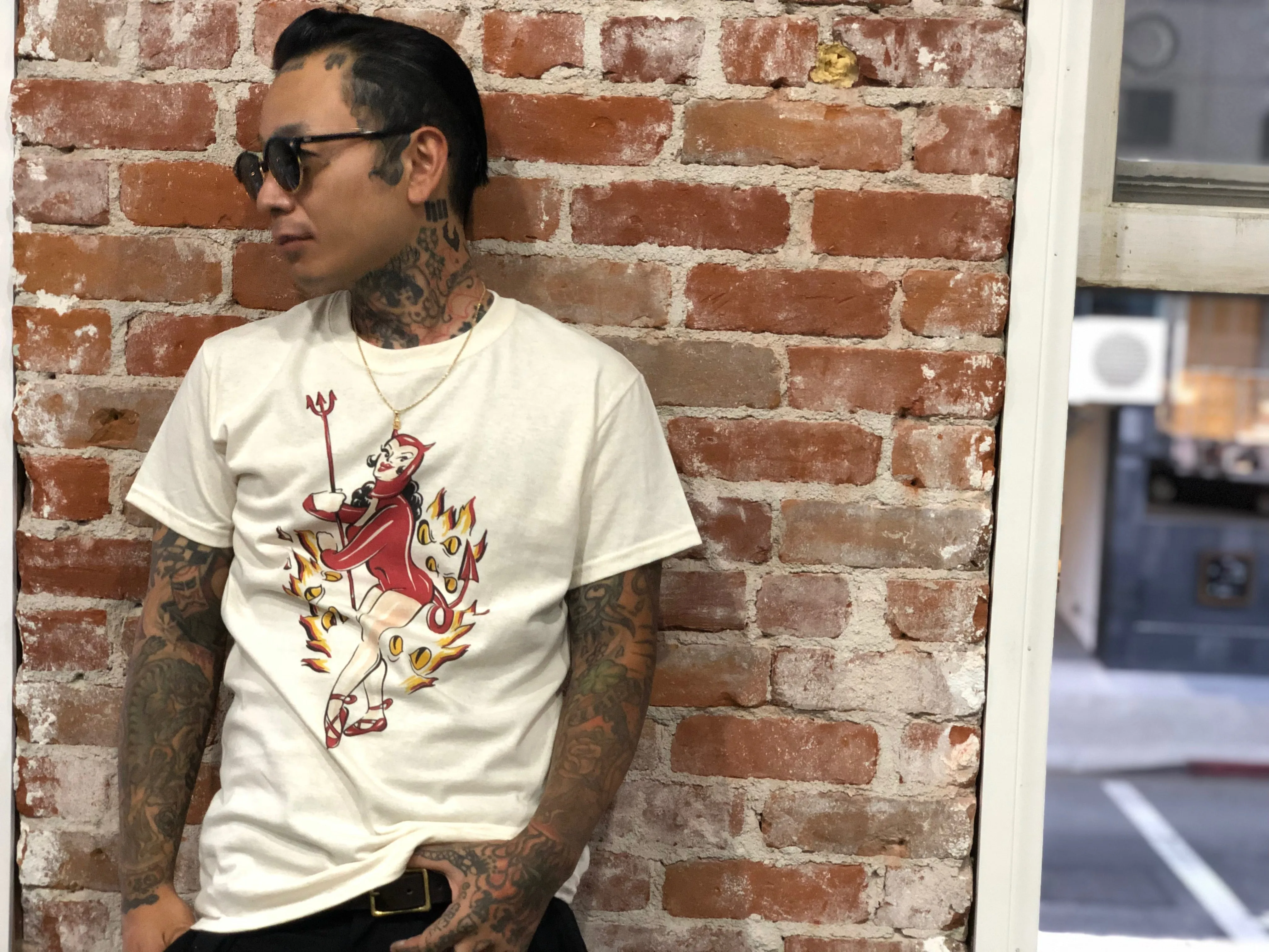 Devil Woman Tee in Natural