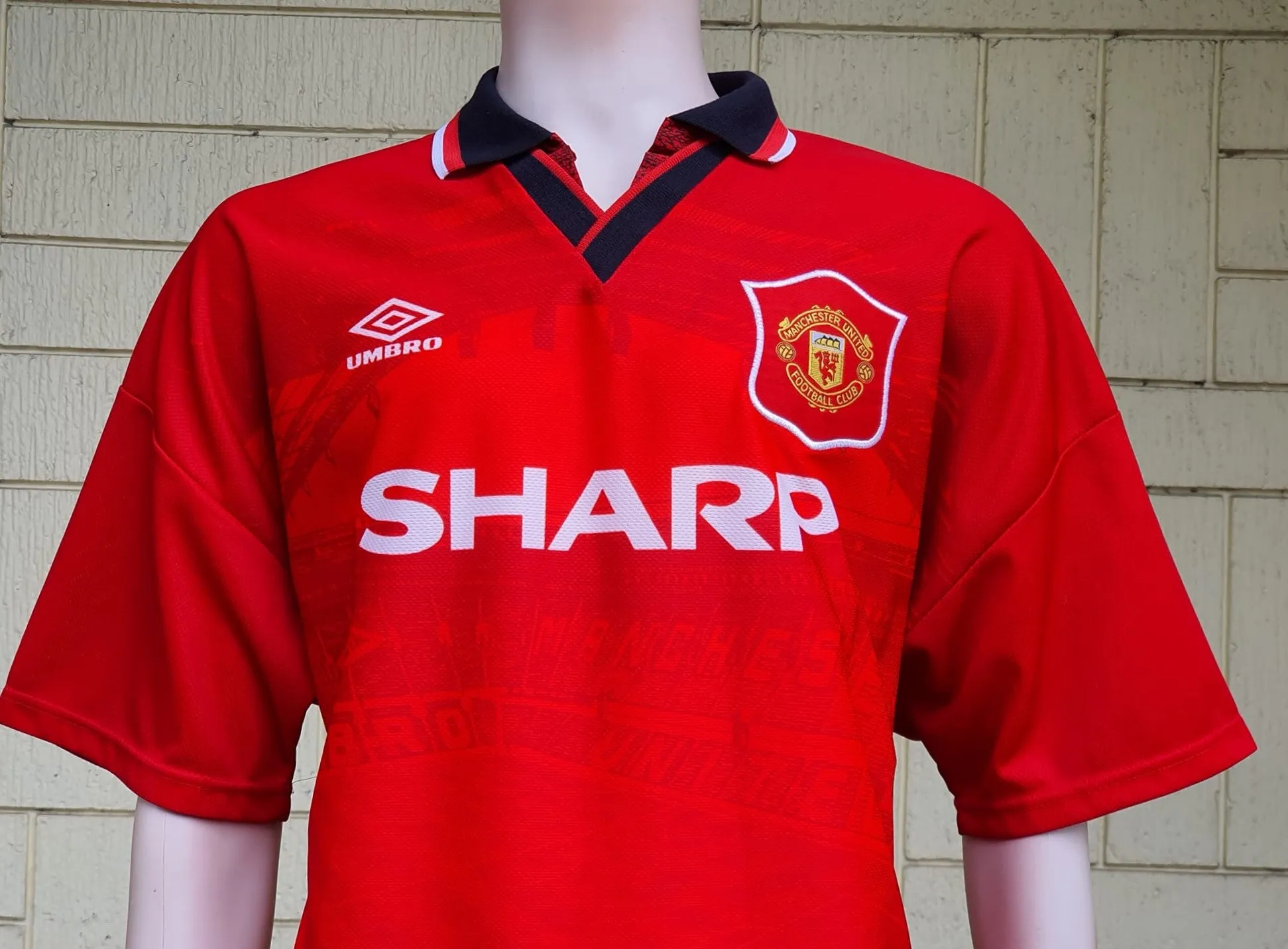 ENGLISH PREMIER MANCHESTER UNITED FC 1995-96 PREMIER LEAGUE CHAMPION ERIC CANTONA JERSEY UMBRO SHIRT XL SOLD !