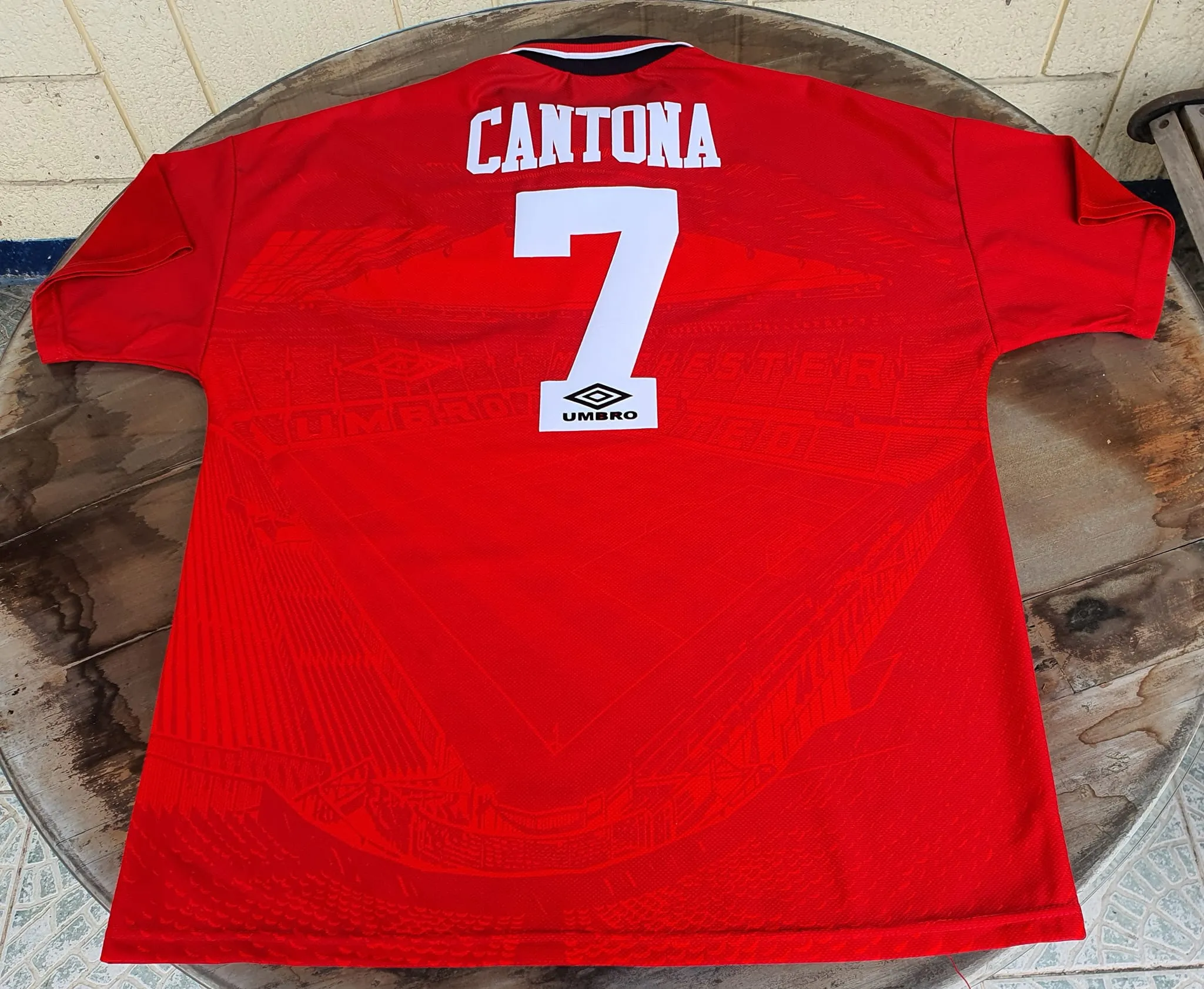 ENGLISH PREMIER MANCHESTER UNITED FC 1995-96 PREMIER LEAGUE CHAMPION ERIC CANTONA JERSEY UMBRO SHIRT XL SOLD !