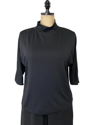 Essential Mock neck Tee