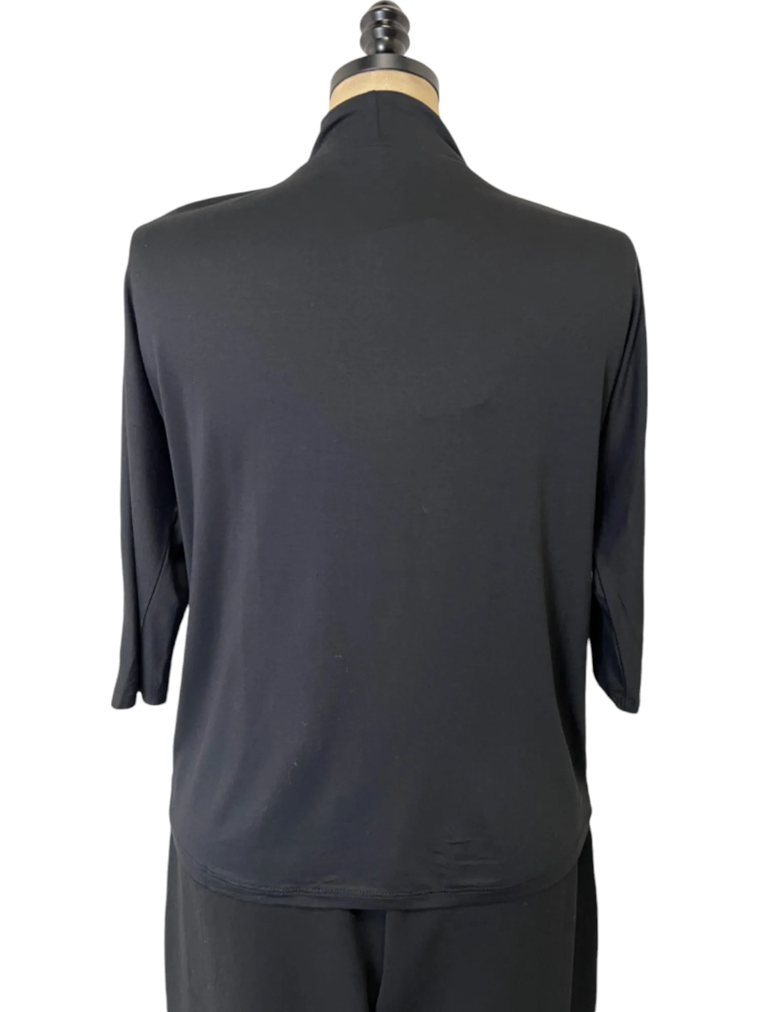 Essential Mock neck Tee