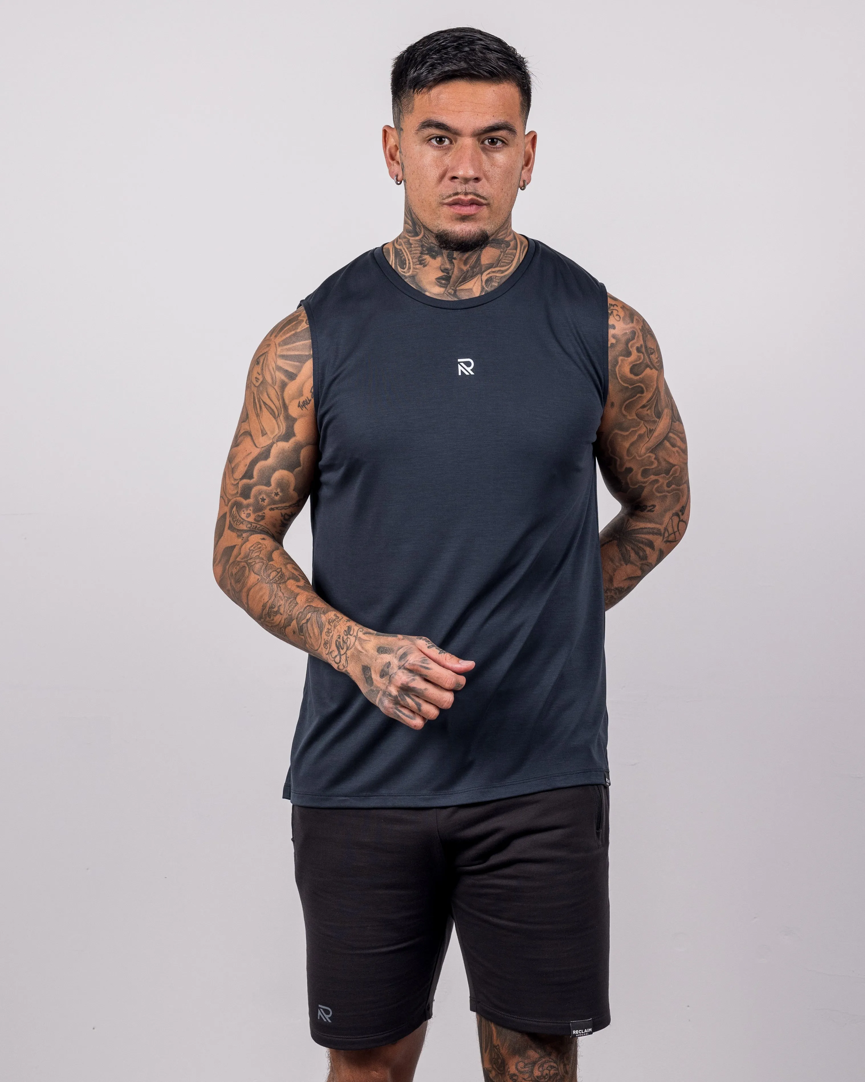 Essential Vest Navy