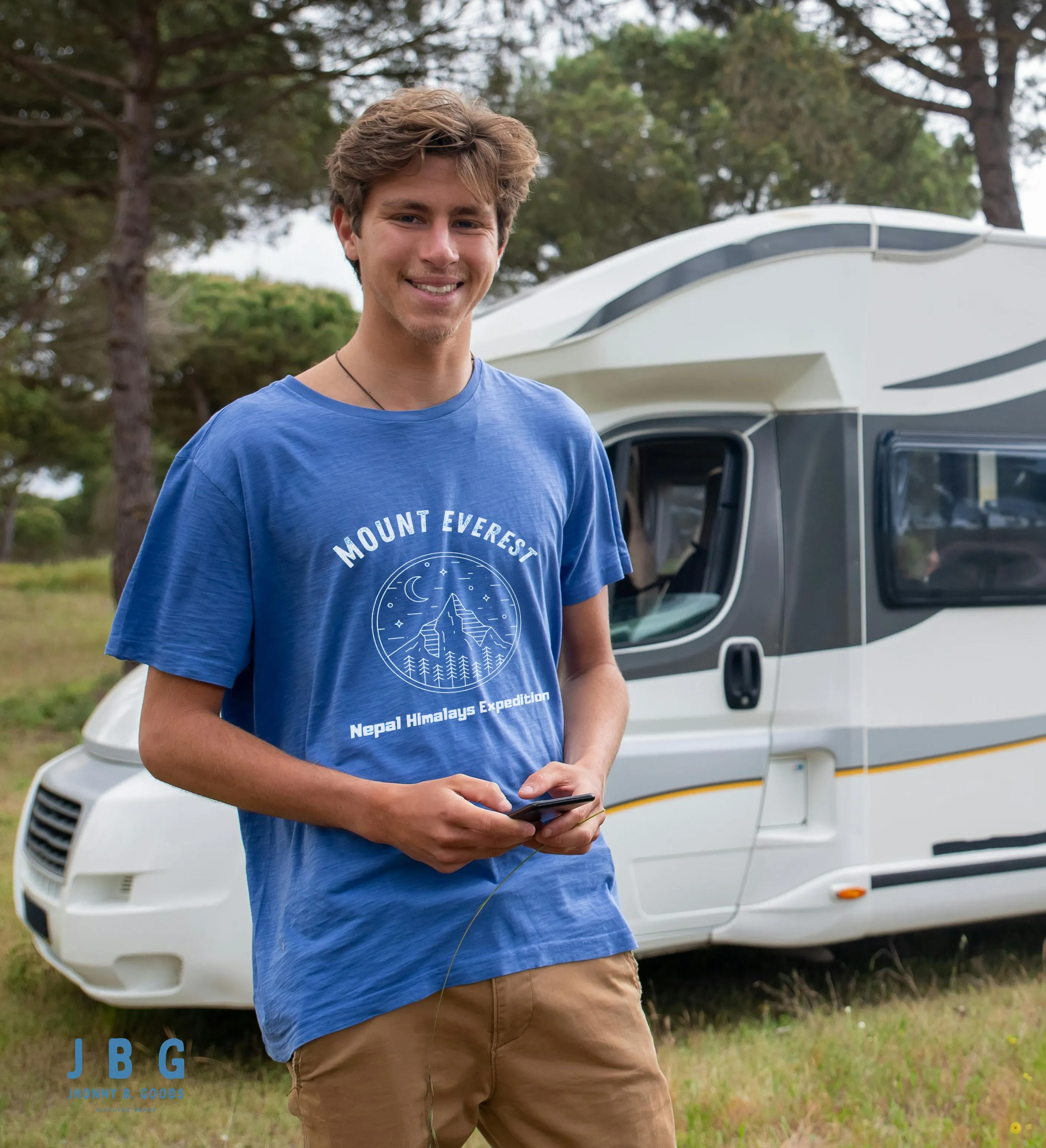 Everest -  Men's classic tee