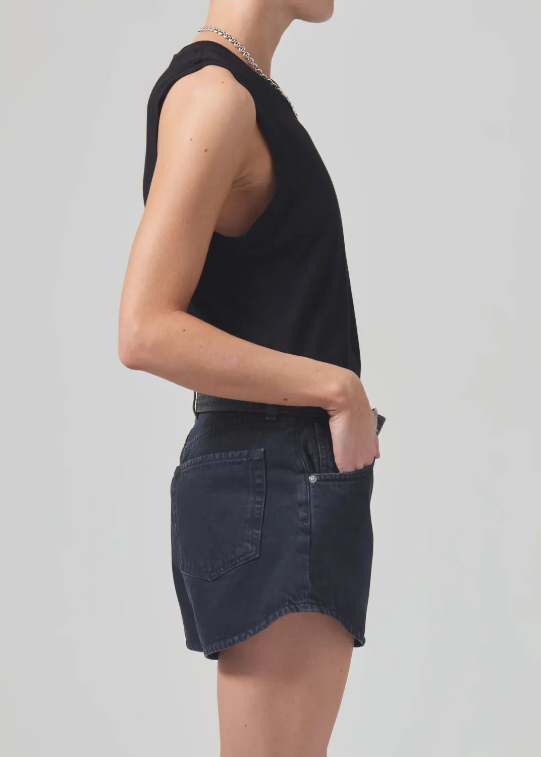 JESSIE MODERN MUSCLE TEE IN BLACK