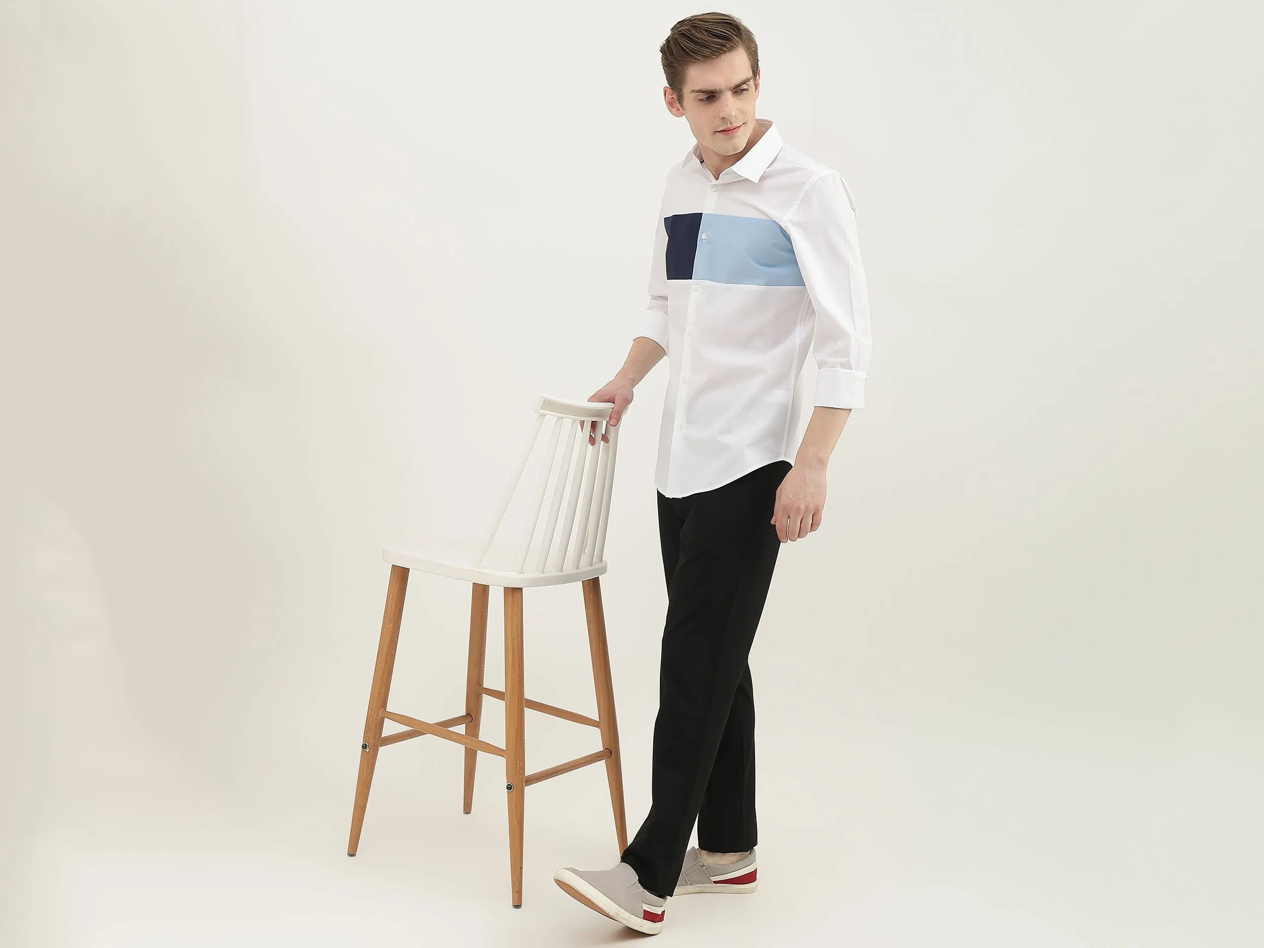 Men Colorblock Spread Collar Shirt
