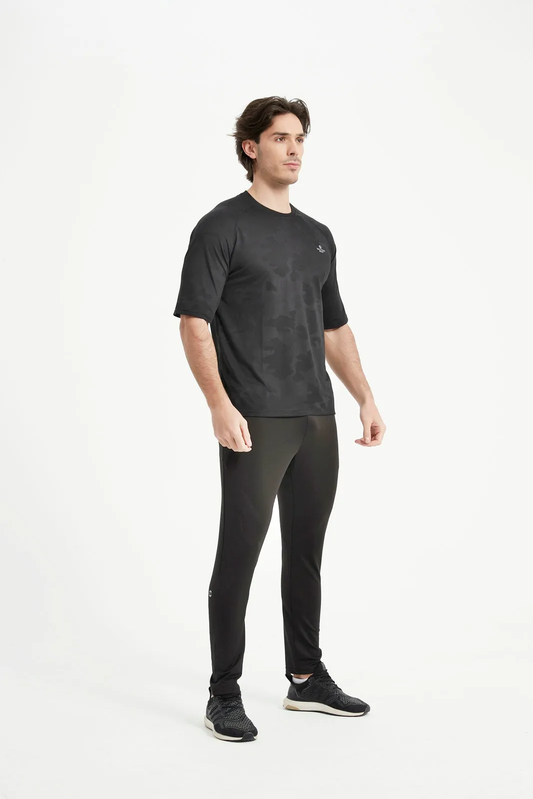 Men's Short Sleeved Crew Neck Raglan Sleeved Tee