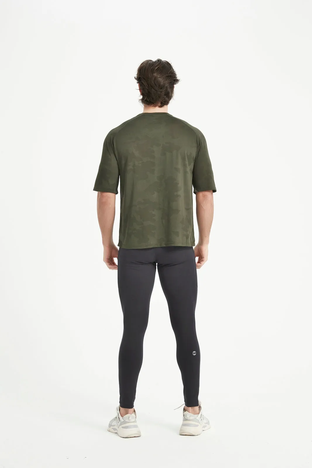 Men's Short Sleeved Crew Neck Raglan Sleeved Tee