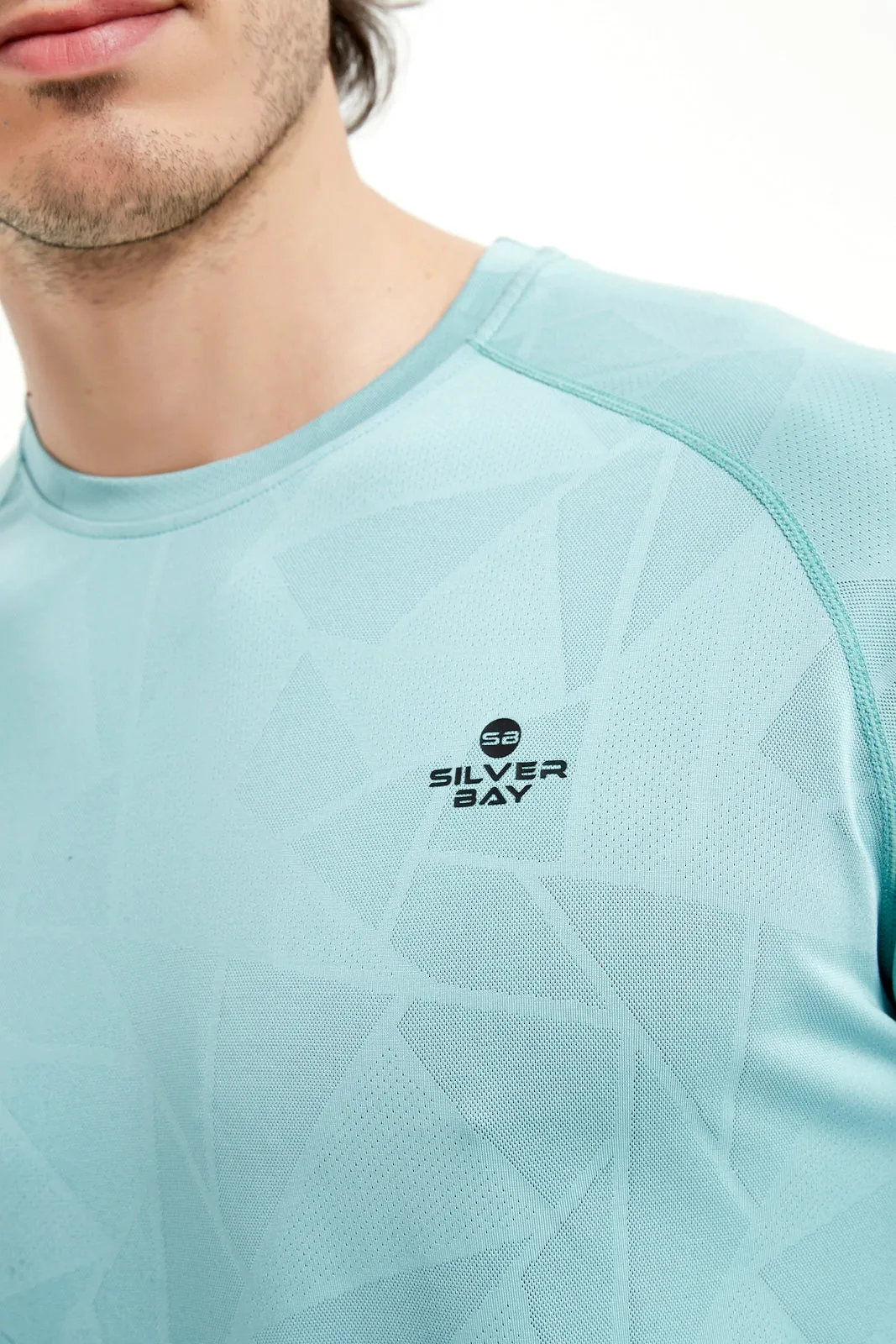 Men's Short Sleeved Crew Neck Raglan Sleeved Tee