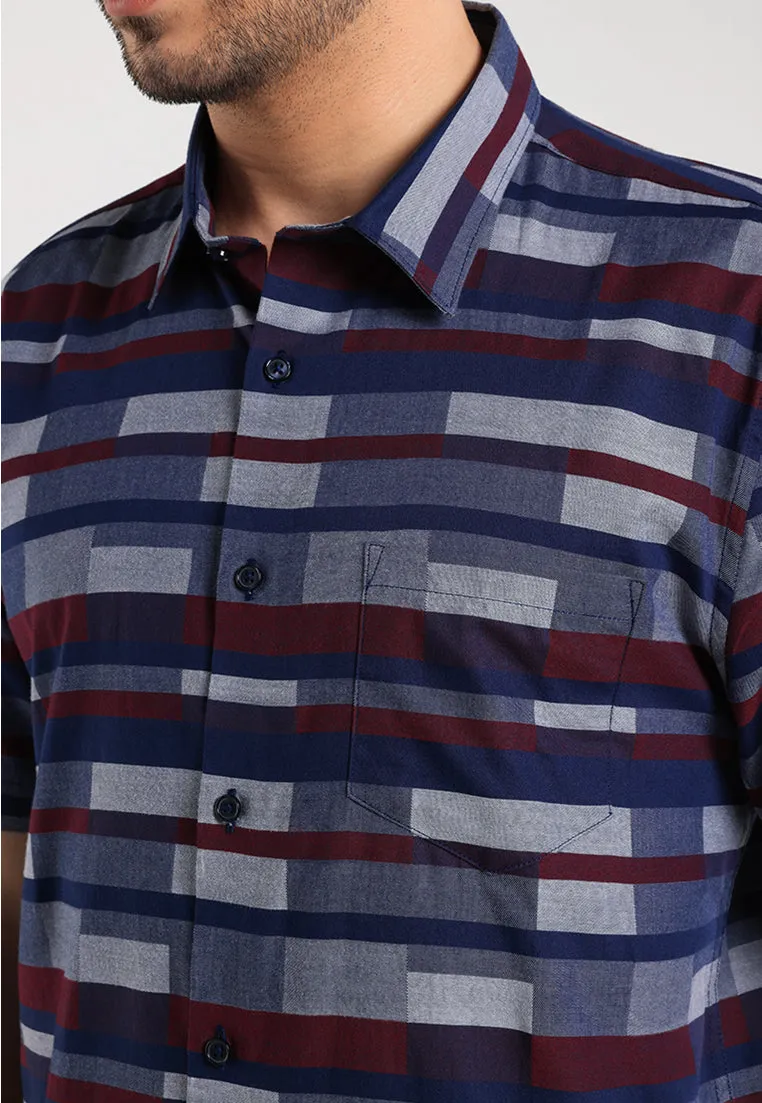 MOC - Kemeja Motif Lengan Pendek Pria Carol - Navy