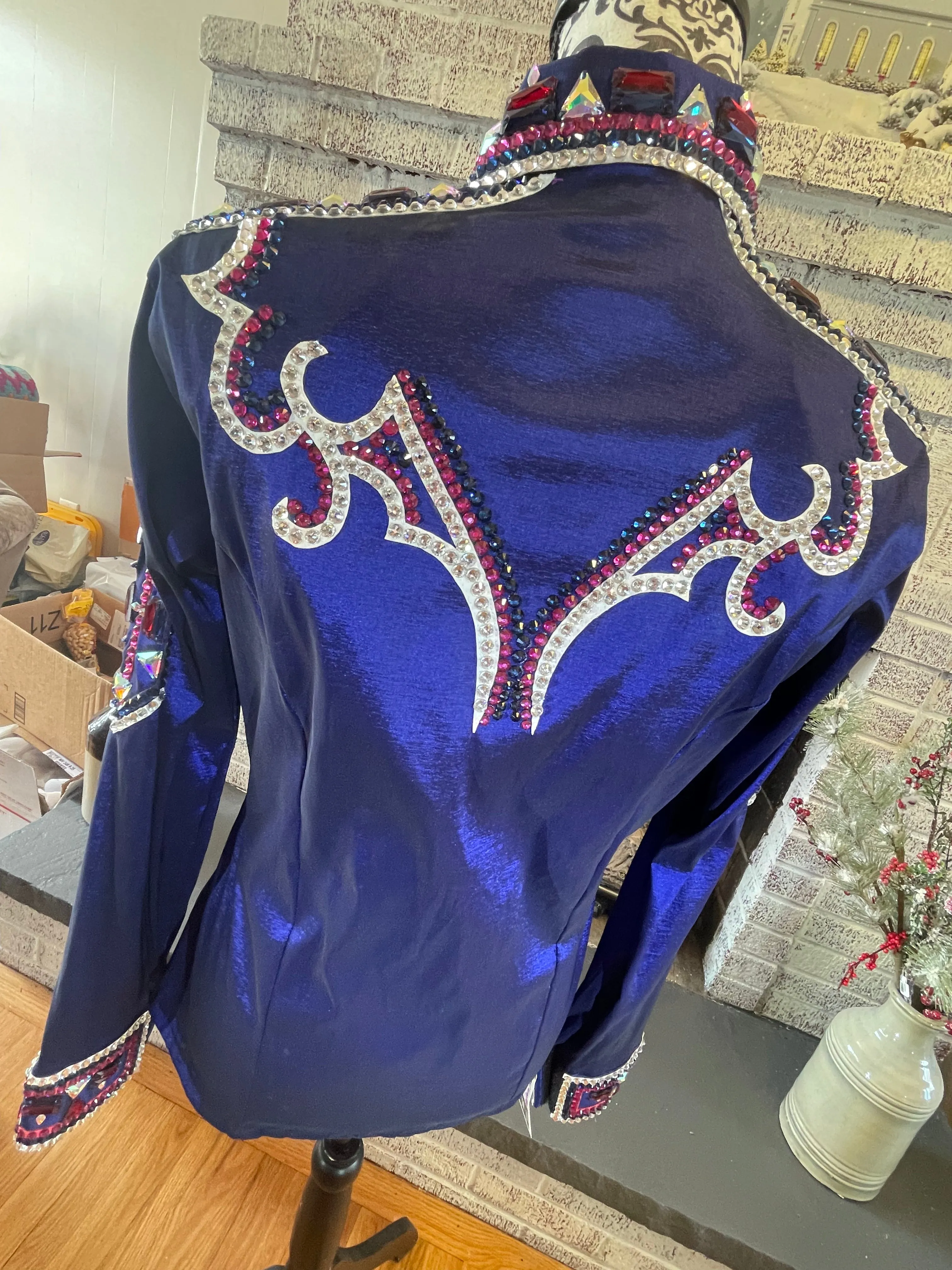 Modern Horsewoman Medium day shirt