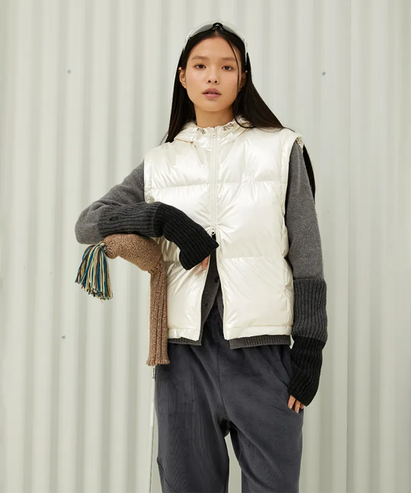 Monday Flow Women's Munple Goose Down Vest - White