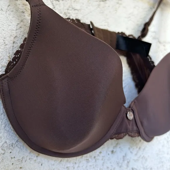 Natori underneath t-shirt bra Size 34C