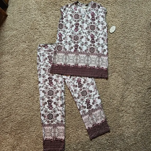 NWT Soma Embraceable Cool Nights pajama set Size XS Dainty floral ivory boarder