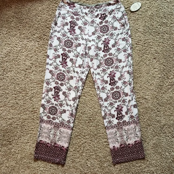 NWT Soma Embraceable Cool Nights pajama set Size XS Dainty floral ivory boarder