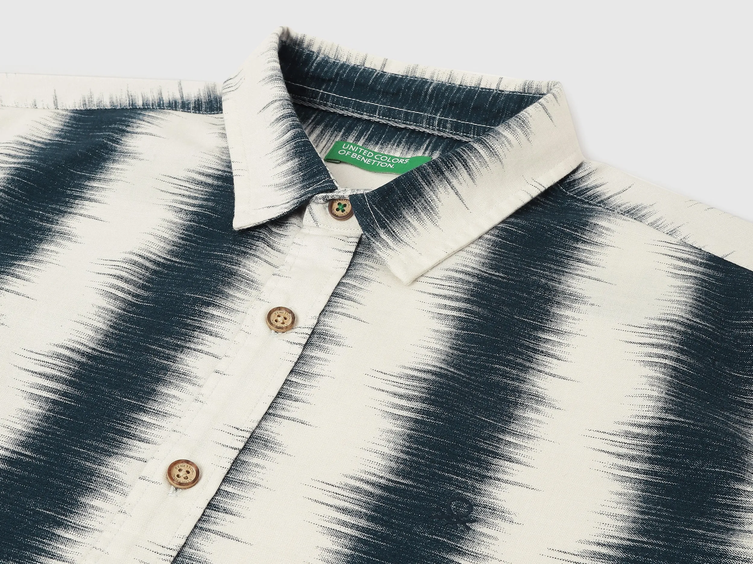 Regular Fit Spread Collar Printed Shirt