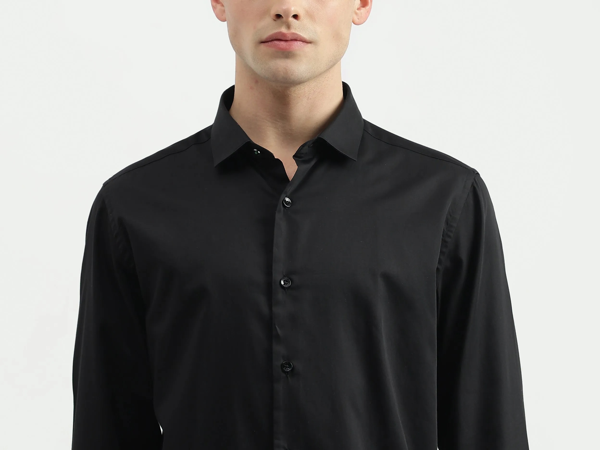 Regular Fit Spread Collar Solid Shirt