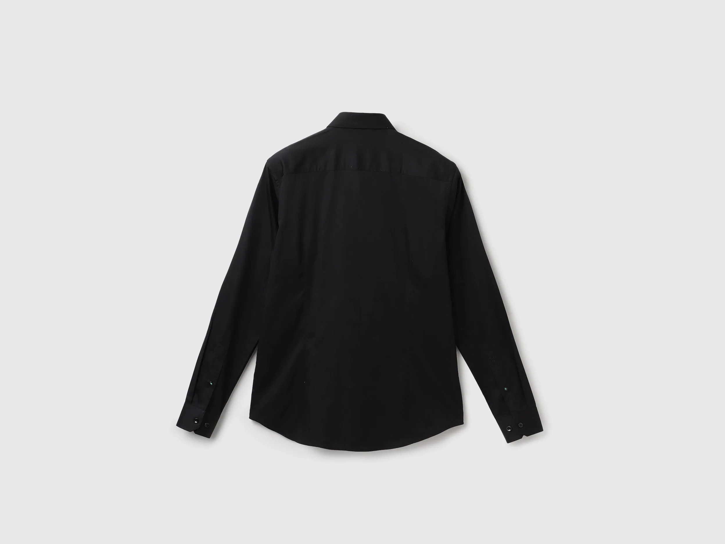 Regular Fit Spread Collar Solid Shirt