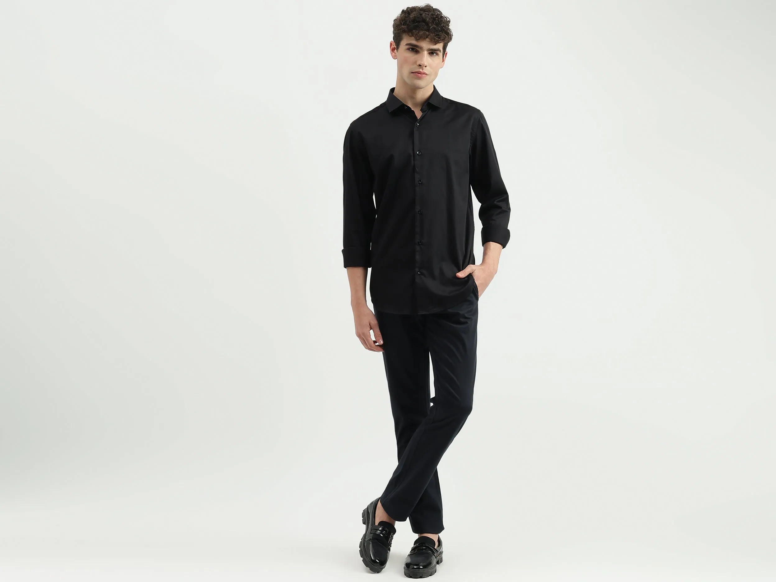 Regular Fit Spread Collar Solid Shirt