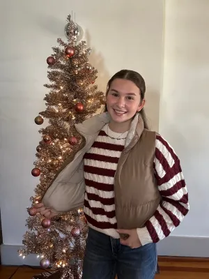 Reversible Cropped Puffer Vest | Light Mocha   Cream