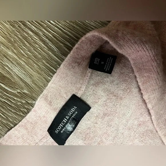 Scotch soda size smalll light pink vest fuzzy knit slip over