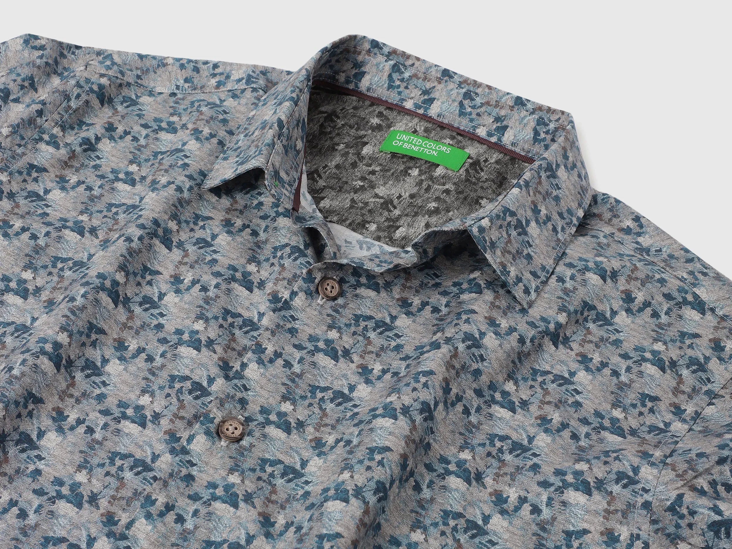 Slim Fit Spread Collar Printed Shirts