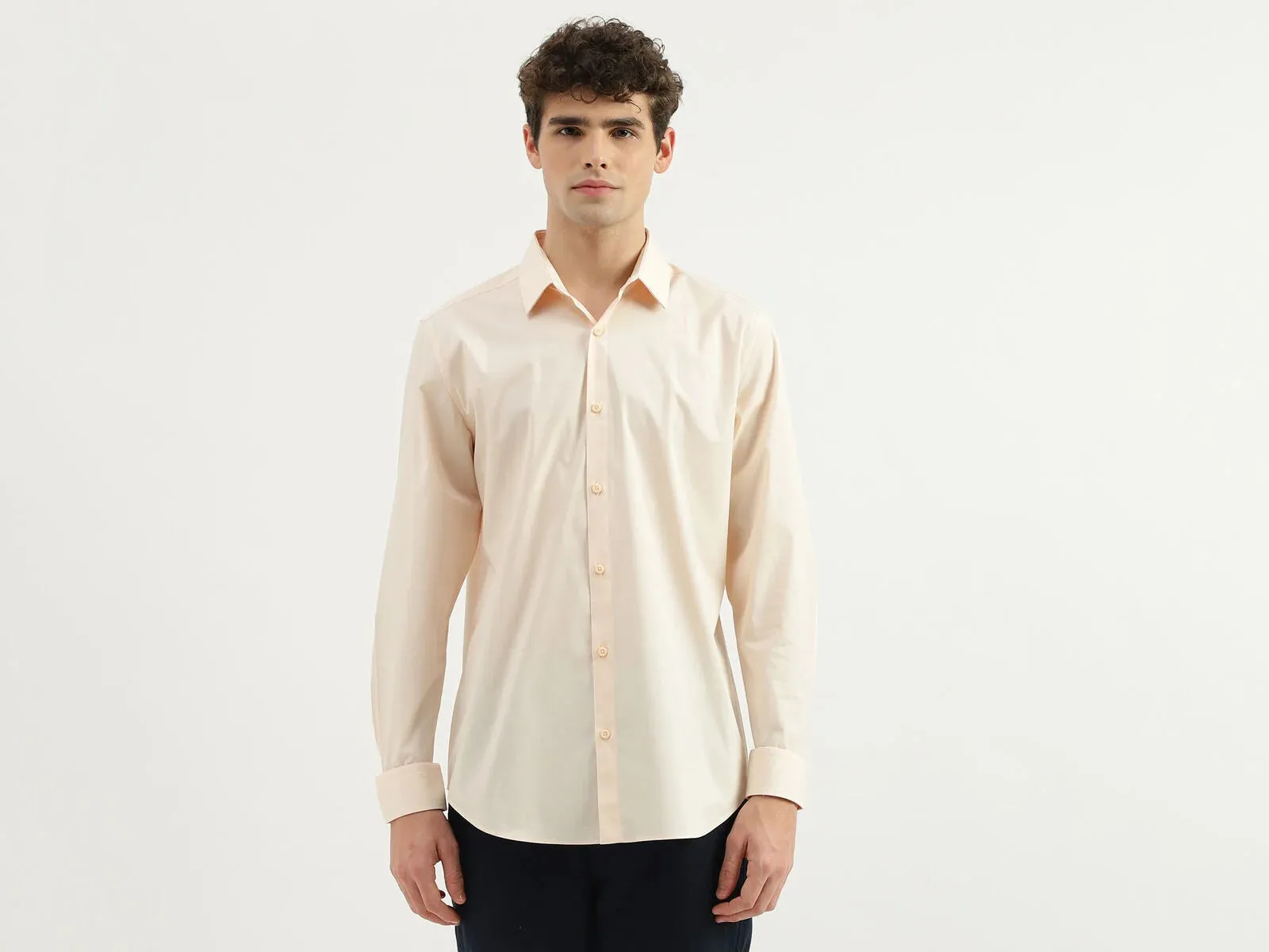 SLIM FIT SPREAD COLLAR SOLID SHIRT