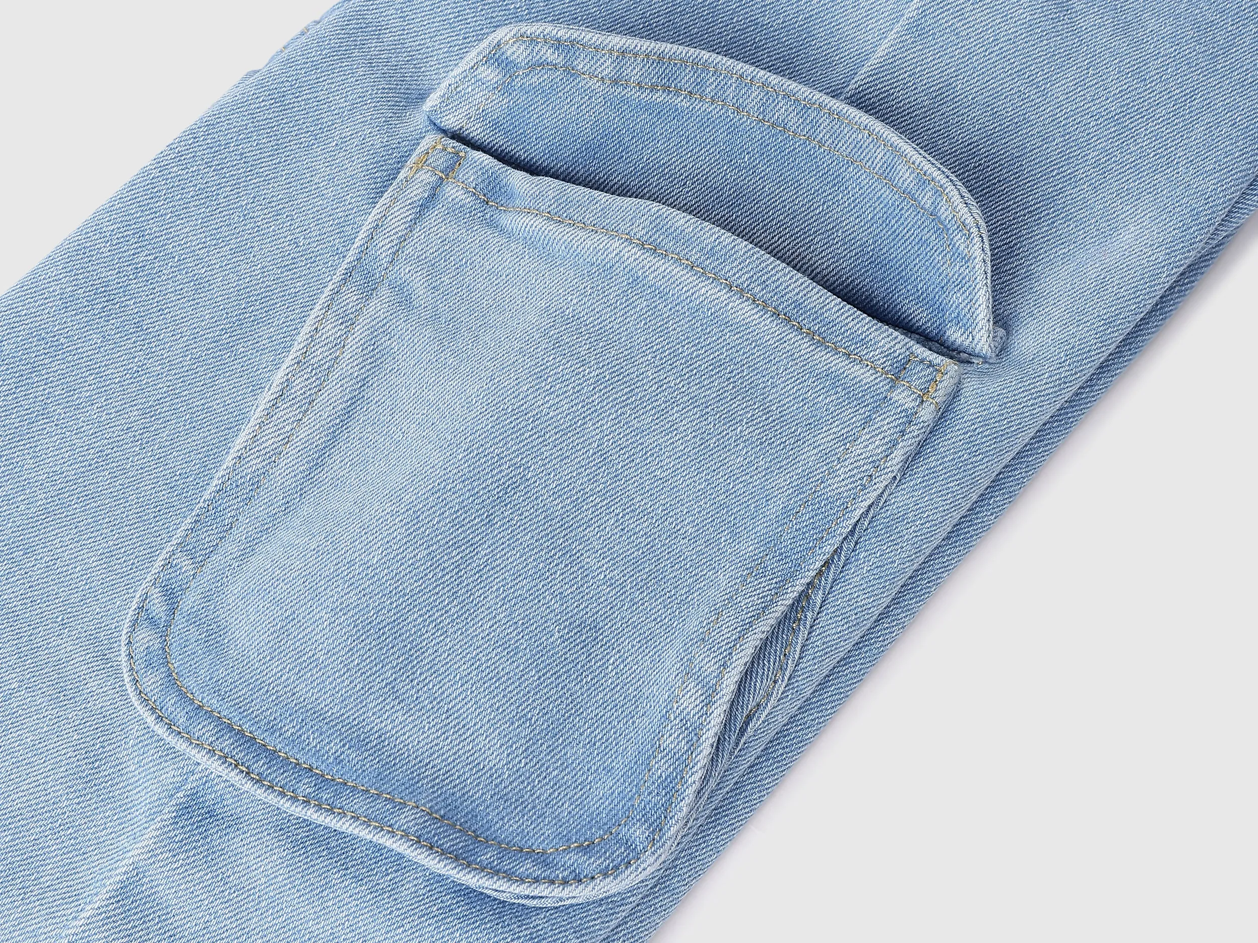 Solid Wide Leg Fit Cargo Pants