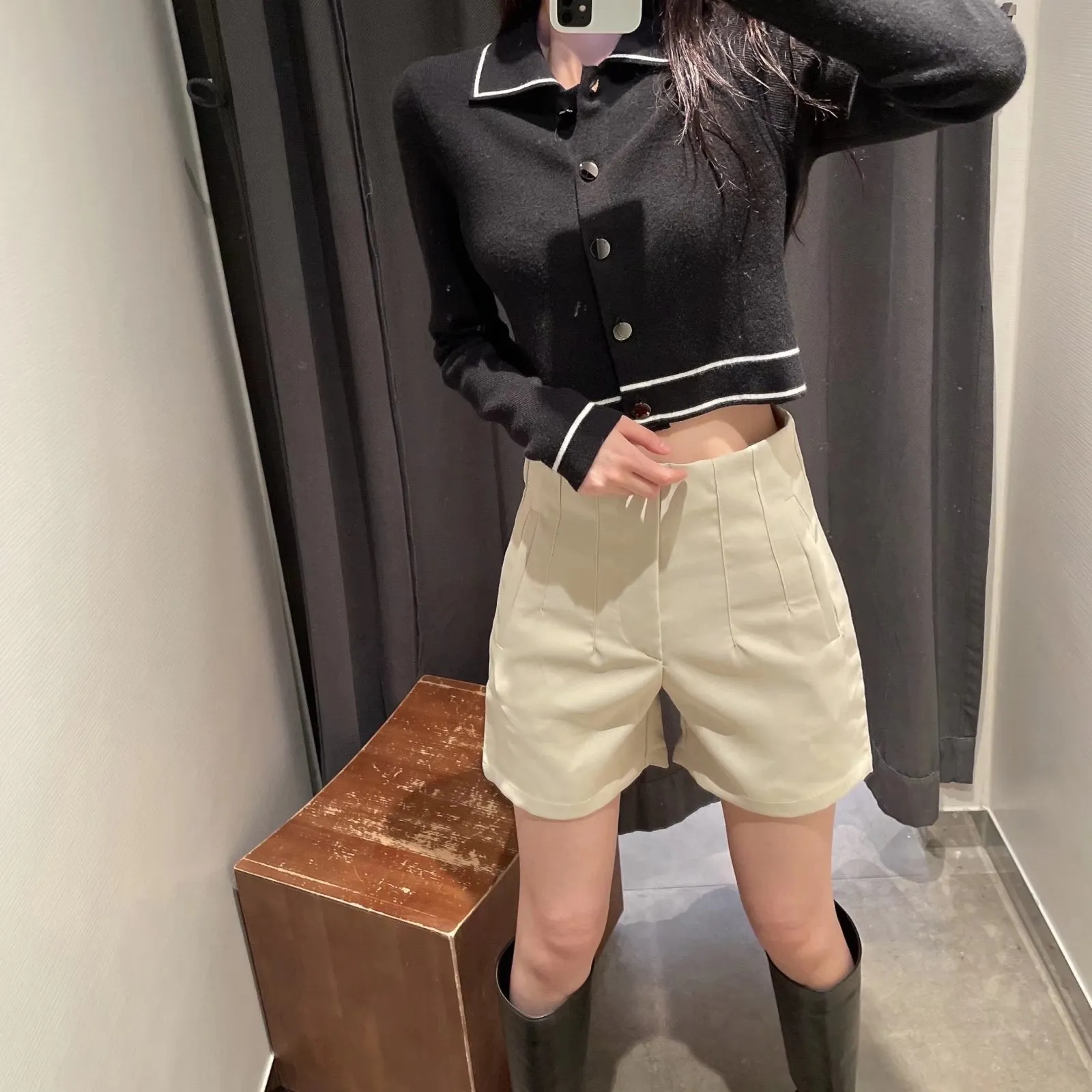Temperament Simple High Waist Casual Shorts Women