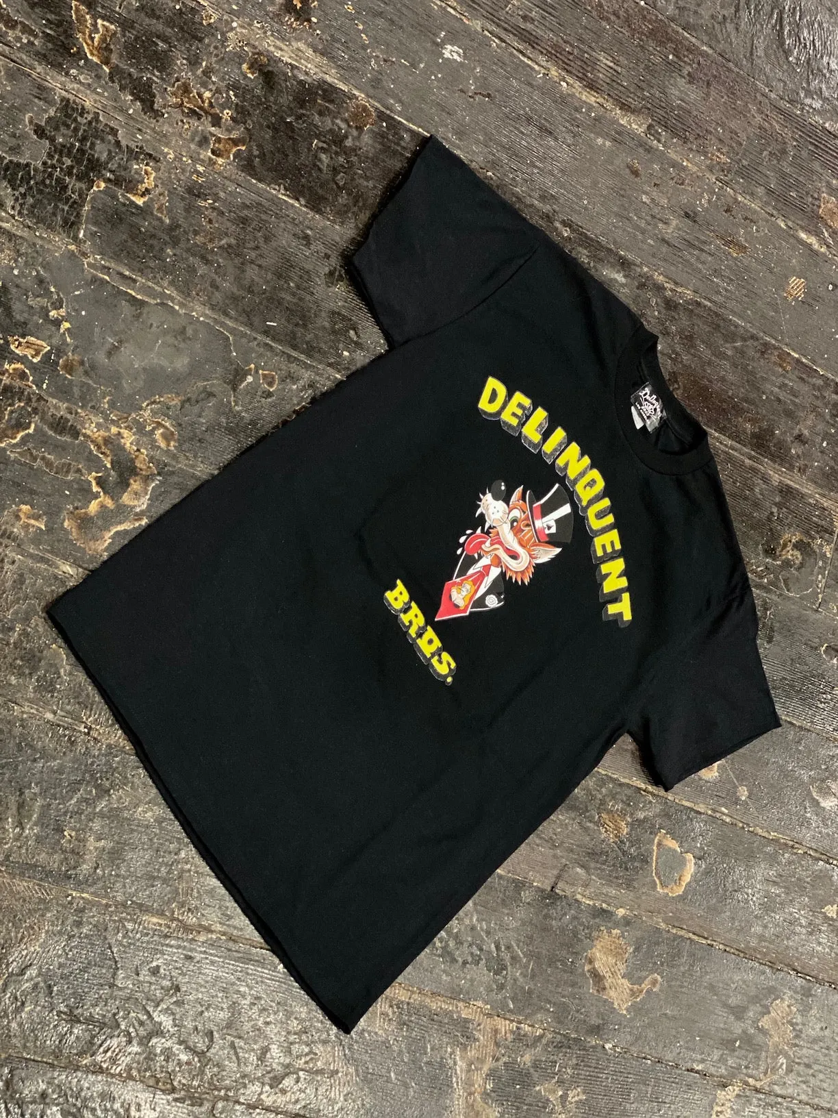 Top Hat Wolf Tee in Black