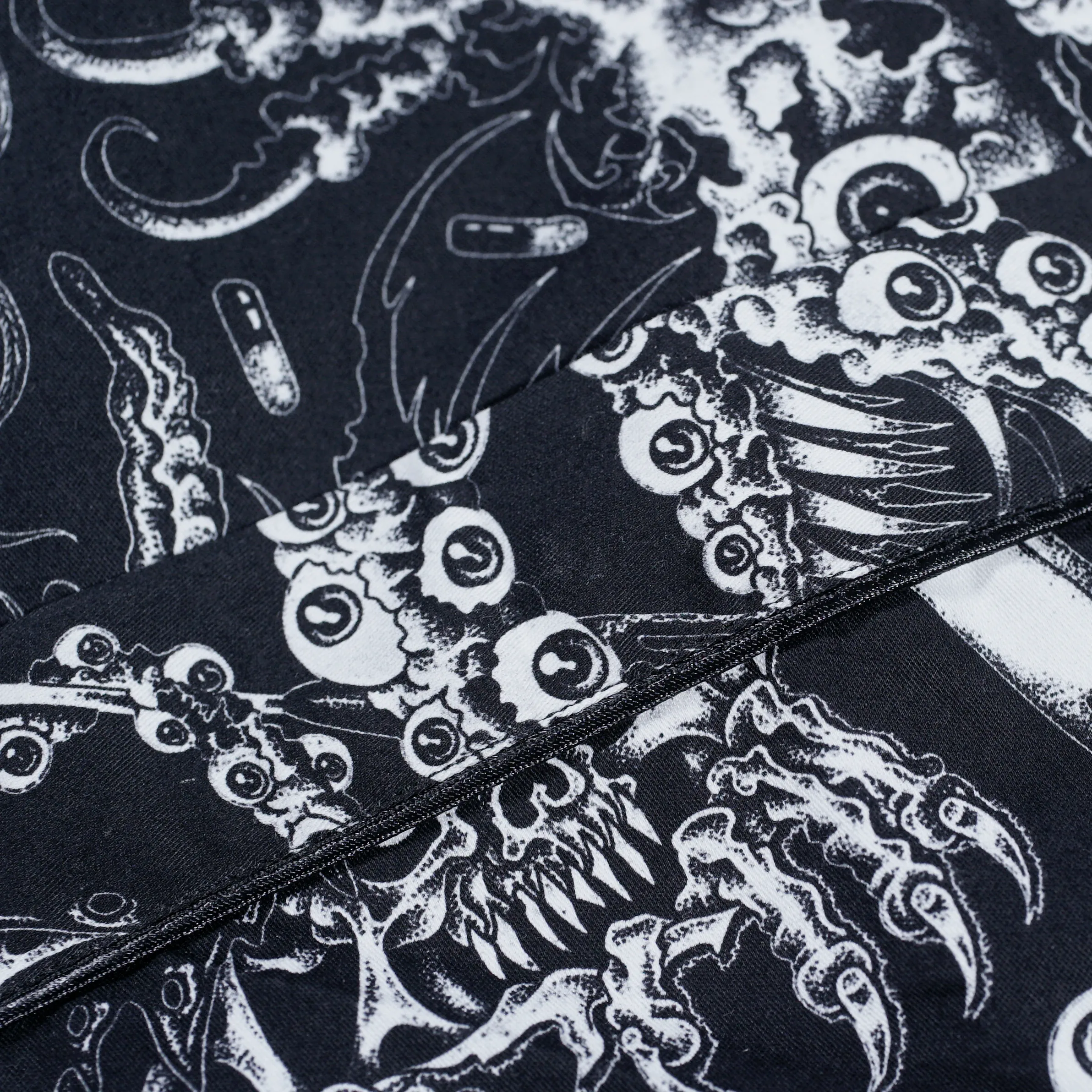 [UNISEX] RAFEL DELALANDE X LOCO MOSQUITO SHIRT
