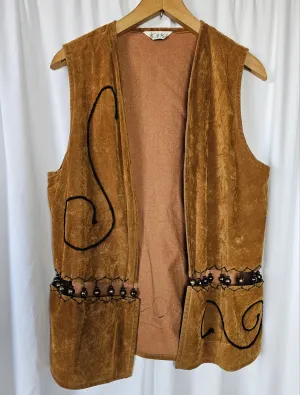 Vintage 1970s Velvet Vest with Beaded Trim – Boho Festival Style